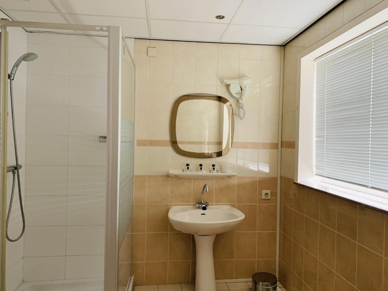 Hotel Restaurant Solskin Vlissingen Bagian luar foto